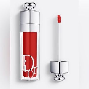 - 028 Dior 8 Intense A bold brick red